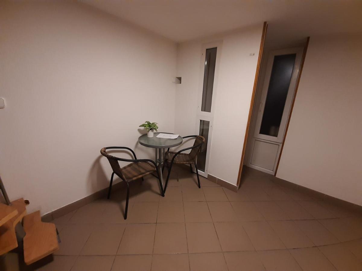 Apartman Vorosmarty Apartamento Budapest Exterior foto